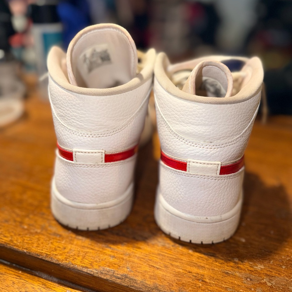 Nike Womens Air Jordan 1 Mid Sneakers Size 11 - Picture 4 of 8